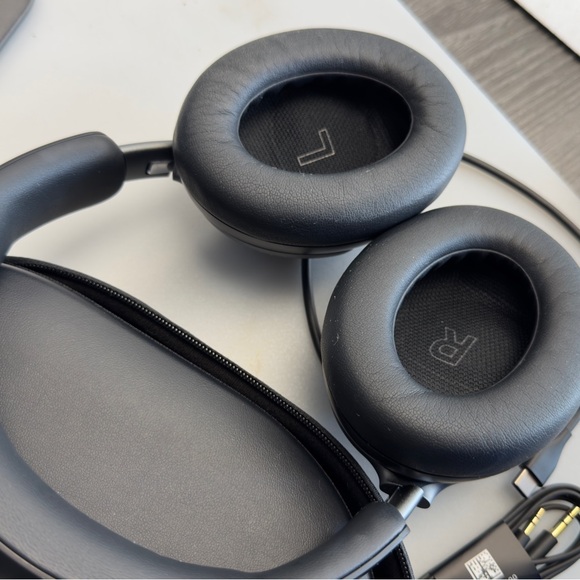 Bose QuietComfort Ultra Bluetooth Headphones, Wireless Headphones - Picture 7 of 10